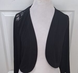 NWT Glamour Black Open Shrug With A Lace Back   Size L
